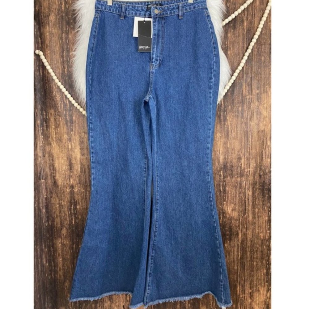 NWT Nasty Gal || Wide Leg / Bell Bottom Jean